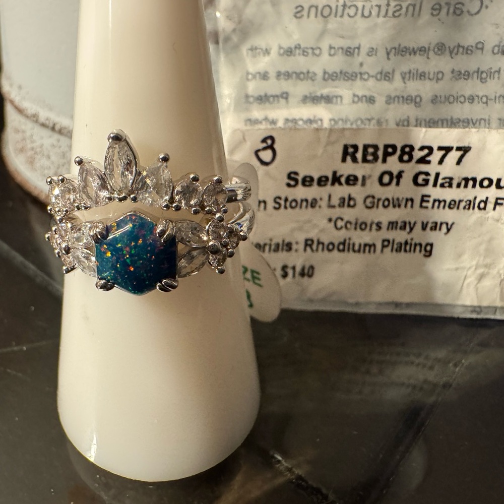 Seeker of glamour bomb party ring size 8